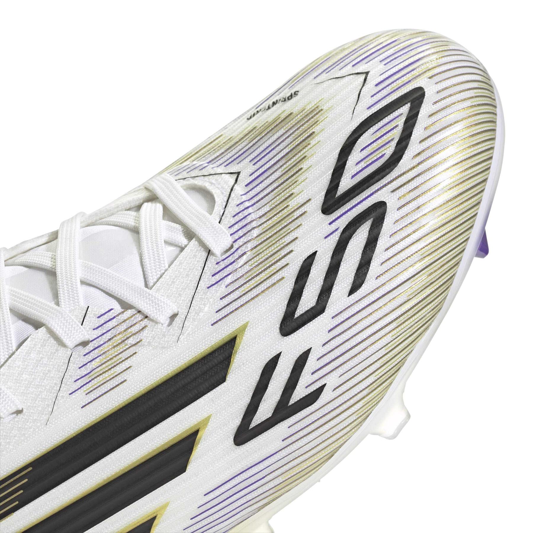 product/a/d/adidas_ji0005_8_footwear_photography_detail_view_2_white.jpg
